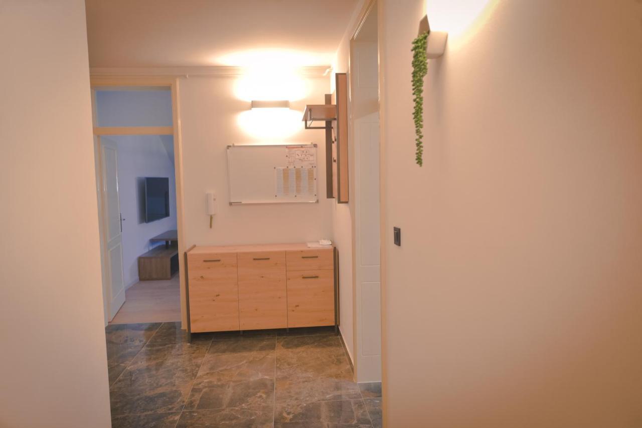 Ferienwohnung Mila Apartman Ðakovo Exterior foto